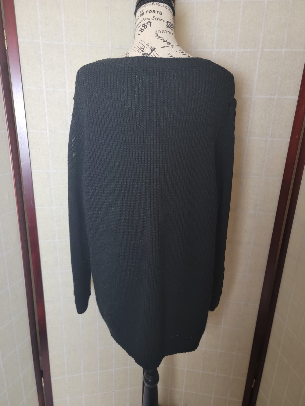 Love Riche Sweater - Picture 5 of 8